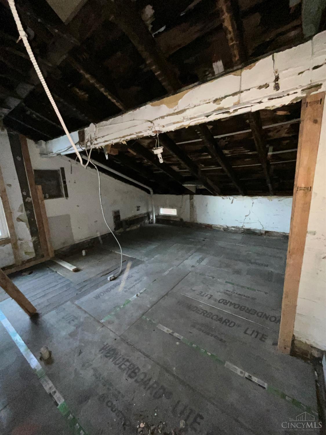 923 Findlay Street Cincinnati, OH 45214 - Photo 19 of 27