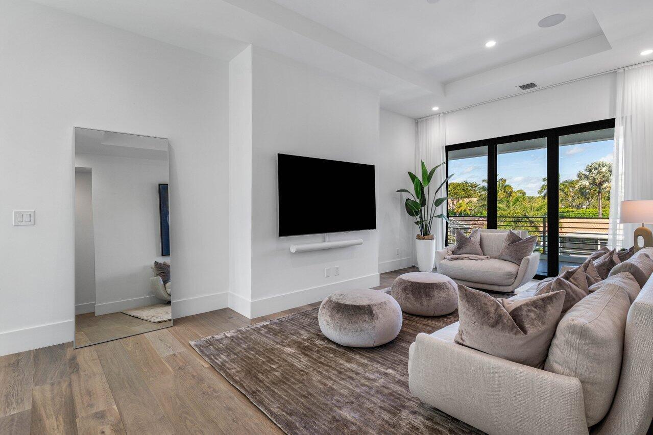 725 Northeast 71st Street Boca Raton, FL 33487 - Photo 36 of 63 Second floor loft family room