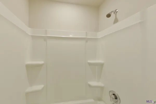 $1,595 | 117 Yardley Court, Lafayette, LA 70507