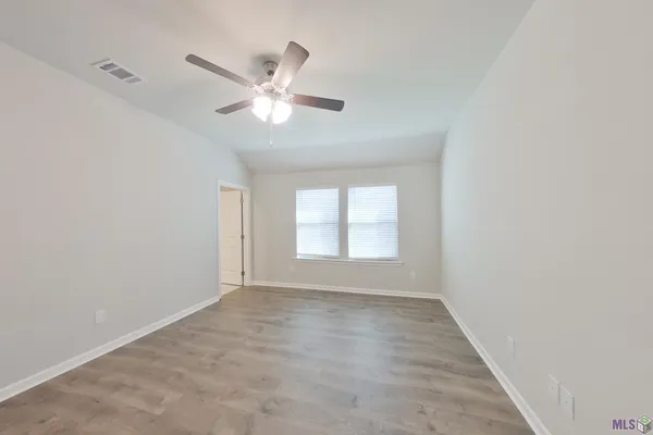 $1,595 | 117 Yardley Court, Lafayette, LA 70507