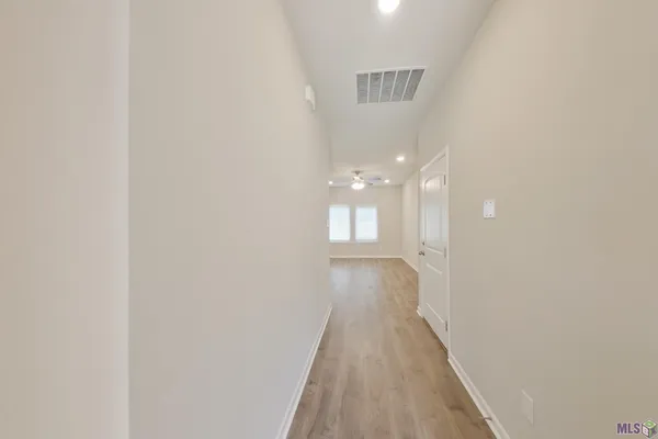 $1,595 | 117 Yardley Court, Lafayette, LA 70507