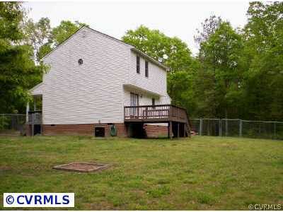 8025 Holdsworth Road Disputanta, VA 23842 - Photo 3 of 3 a view of a house with a yard