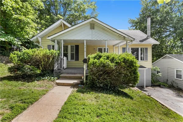 $139,900 | 9319 East 17 Street South, Independence, MO 64052