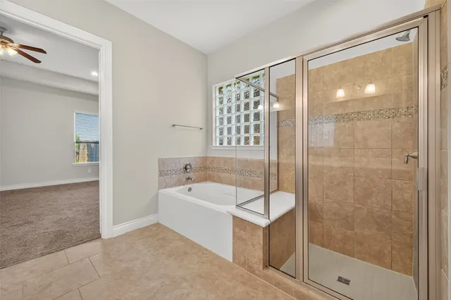 $599,000 | 4926 Thunder Creek Lane, Sugar Land, TX 77479