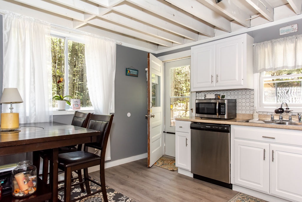 101 Greenleaf Parsons Road York, ME 03902 - Photo 14 of 40