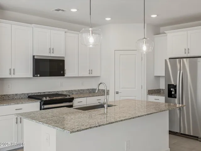 $319,990 | 3371 North Camden Drive, Florence, AZ 85132