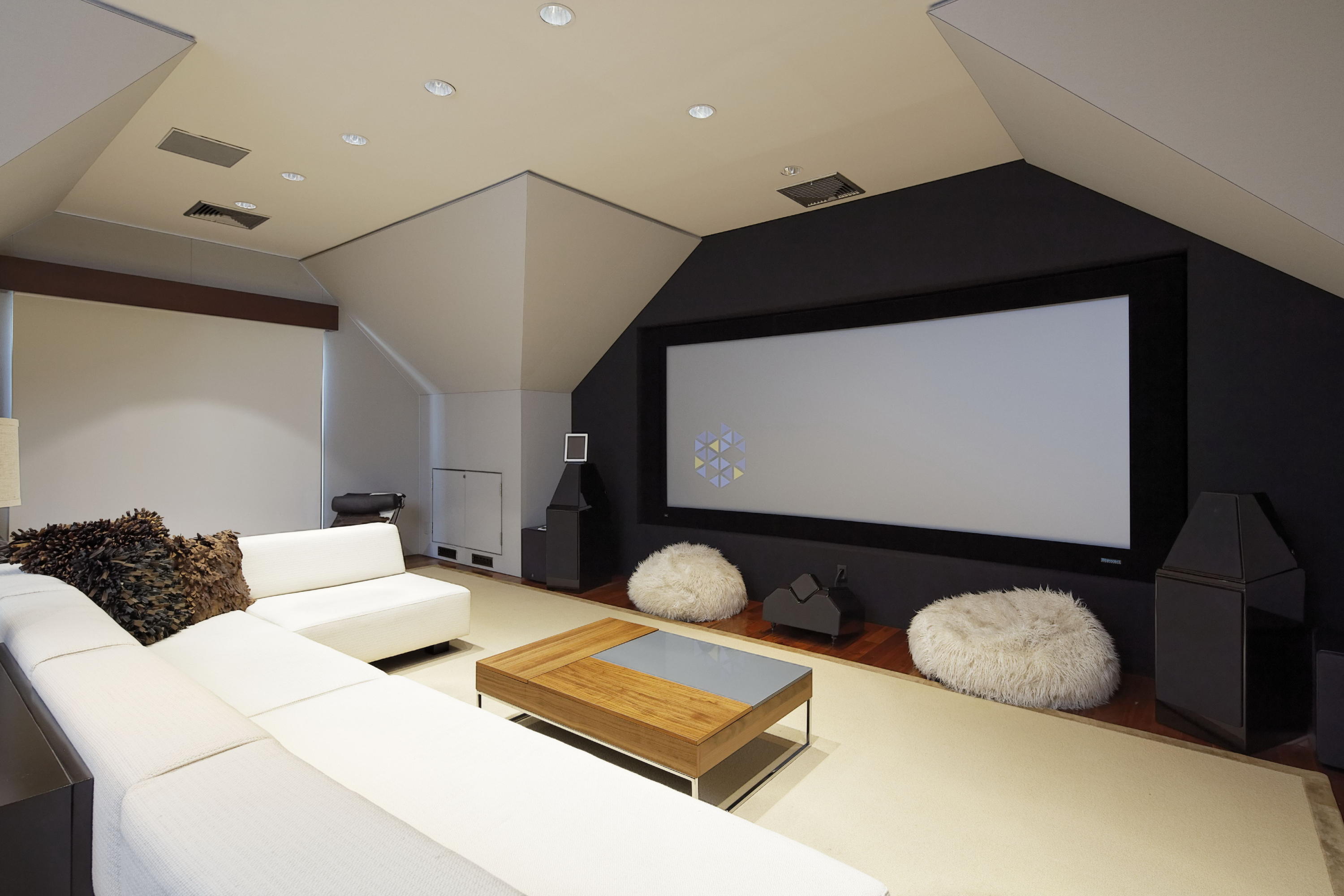 1-2 Rocky Point Road Rowayton, CT 06853 - Photo 17 of 35 a living room with furniture