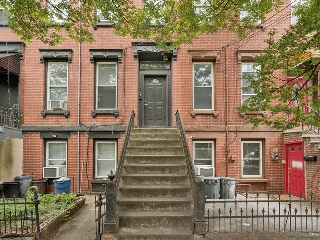 $750,000 | 247 Pacific Avenue, Jersey City, NJ 07304