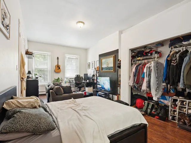 $750,000 | 247 Pacific Avenue, Jersey City, NJ 07304