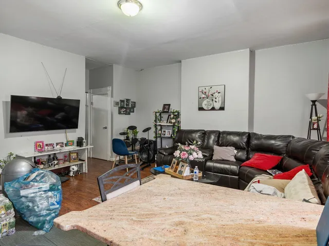 $750,000 | 247 Pacific Avenue, Jersey City, NJ 07304