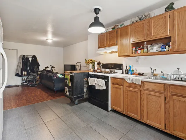 $750,000 | 247 Pacific Avenue, Jersey City, NJ 07304