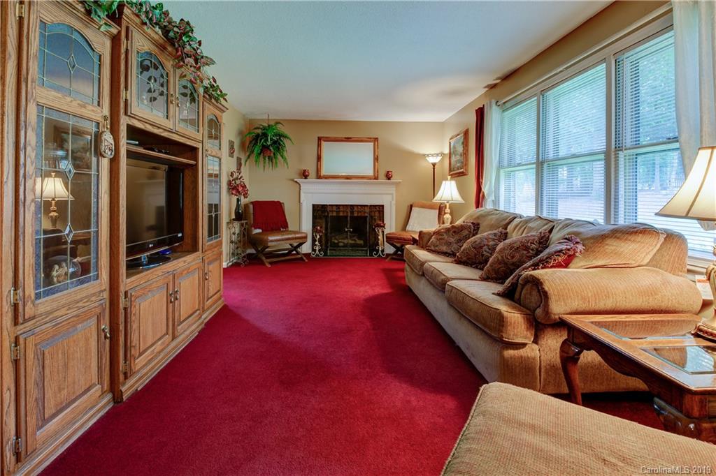 210 Asbury Road Candler, NC 28715 - Photo 12 of 28 Gallery Image 12