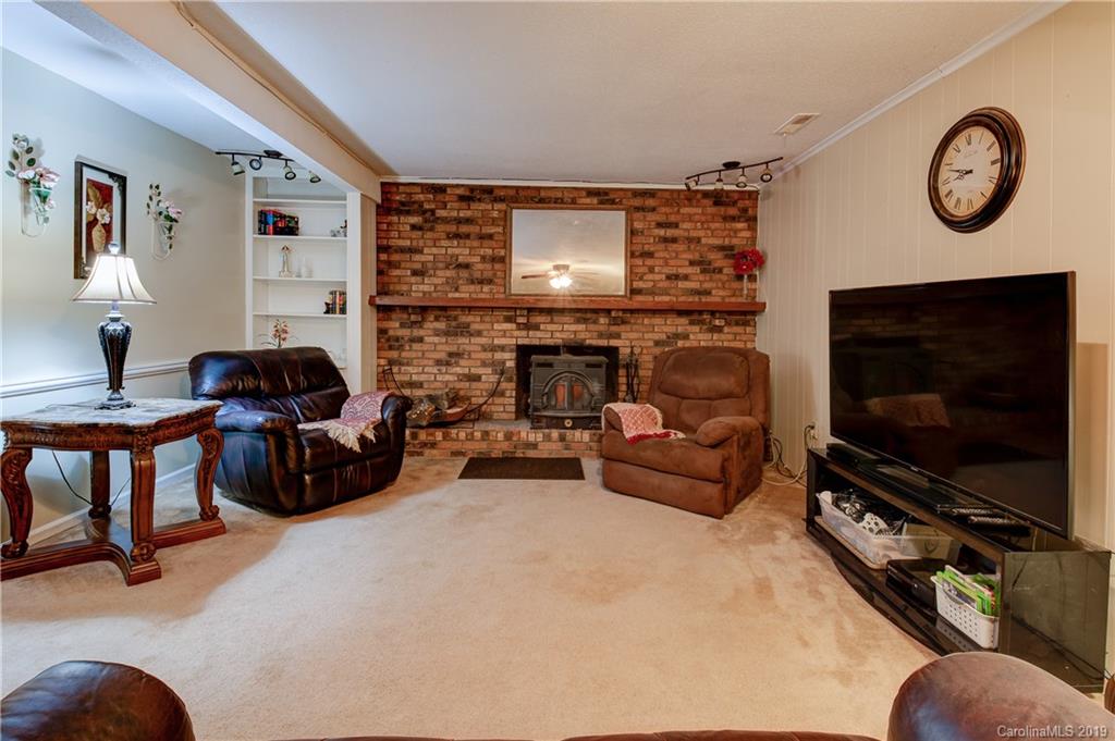 210 Asbury Road Candler, NC 28715 - Photo 22 of 28 Gallery Image 22