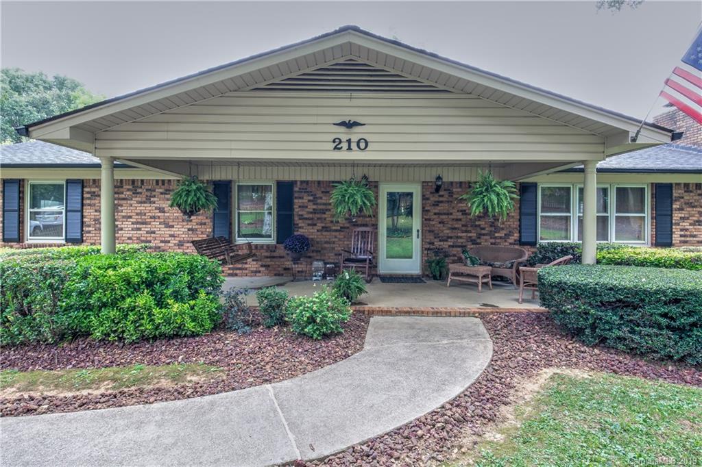 210 Asbury Road Candler, NC 28715 - Photo 4 of 28 Gallery Image 4