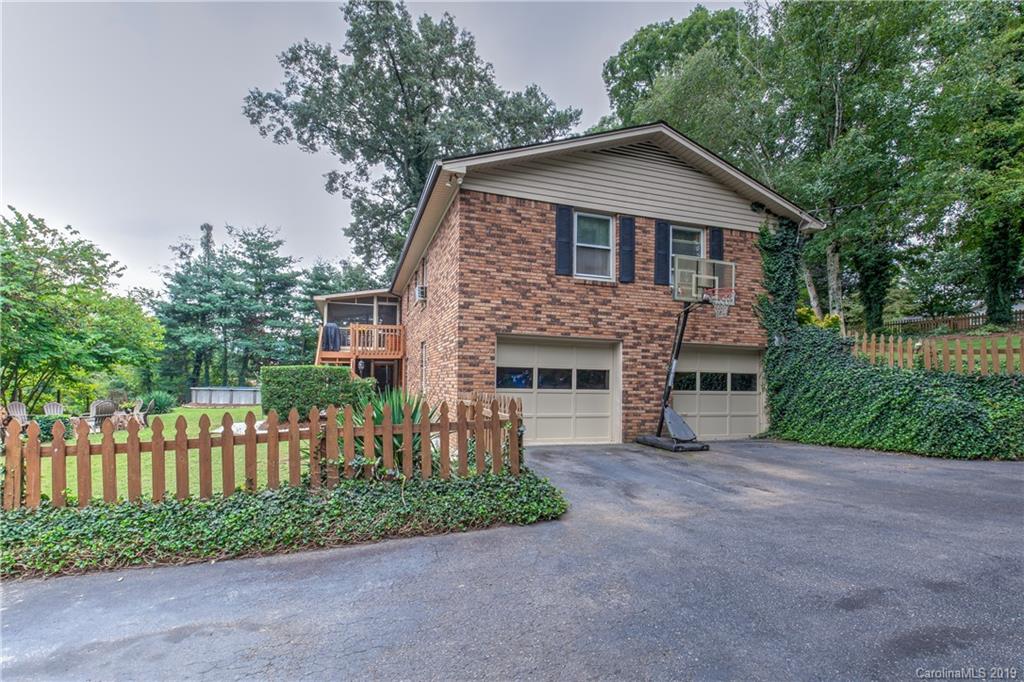 210 Asbury Road Candler, NC 28715 - Photo 5 of 28 Gallery Image 5