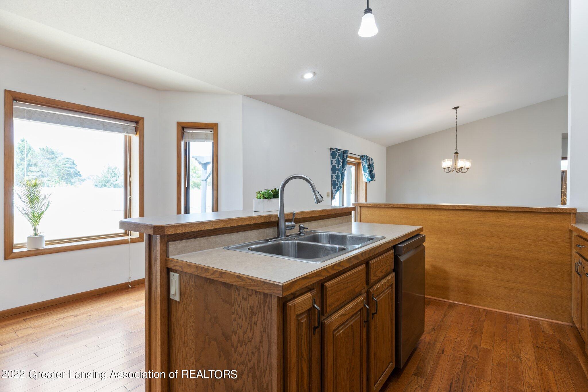 4984 West River Road Mount Pleasant, MI 48858 - Photo 20 of 44 31-web-or-mls-1P6A2148