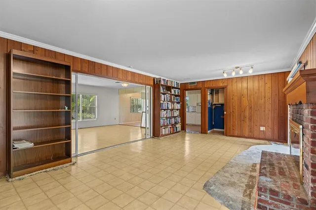 $850,000 | 225 Lake Hollingsworth Drive, Lakeland, FL 33803