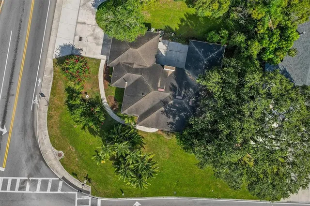 $850,000 | 225 Lake Hollingsworth Drive, Lakeland, FL 33803