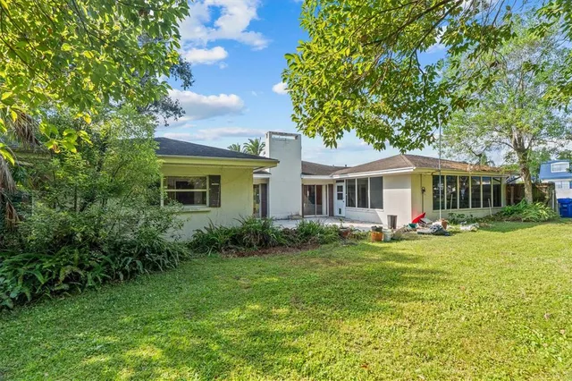 $850,000 | 225 Lake Hollingsworth Drive, Lakeland, FL 33803