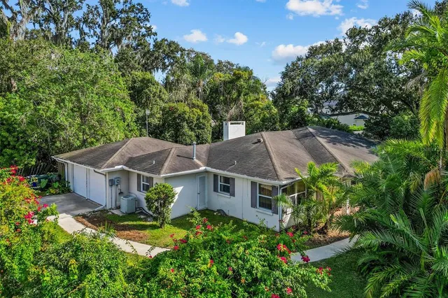 $850,000 | 225 Lake Hollingsworth Drive, Lakeland, FL 33803
