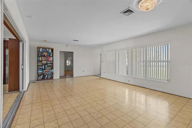 $850,000 | 225 Lake Hollingsworth Drive, Lakeland, FL 33803