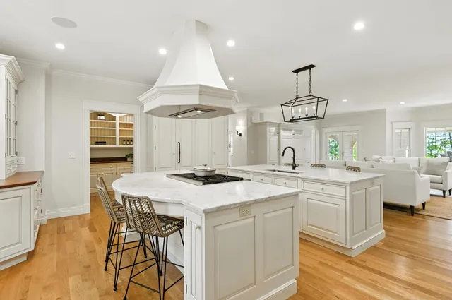 $4,500,000 | 184 Spruce Point Road, Yarmouth, ME 04096