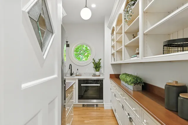 $4,500,000 | 184 Spruce Point Road, Yarmouth, ME 04096