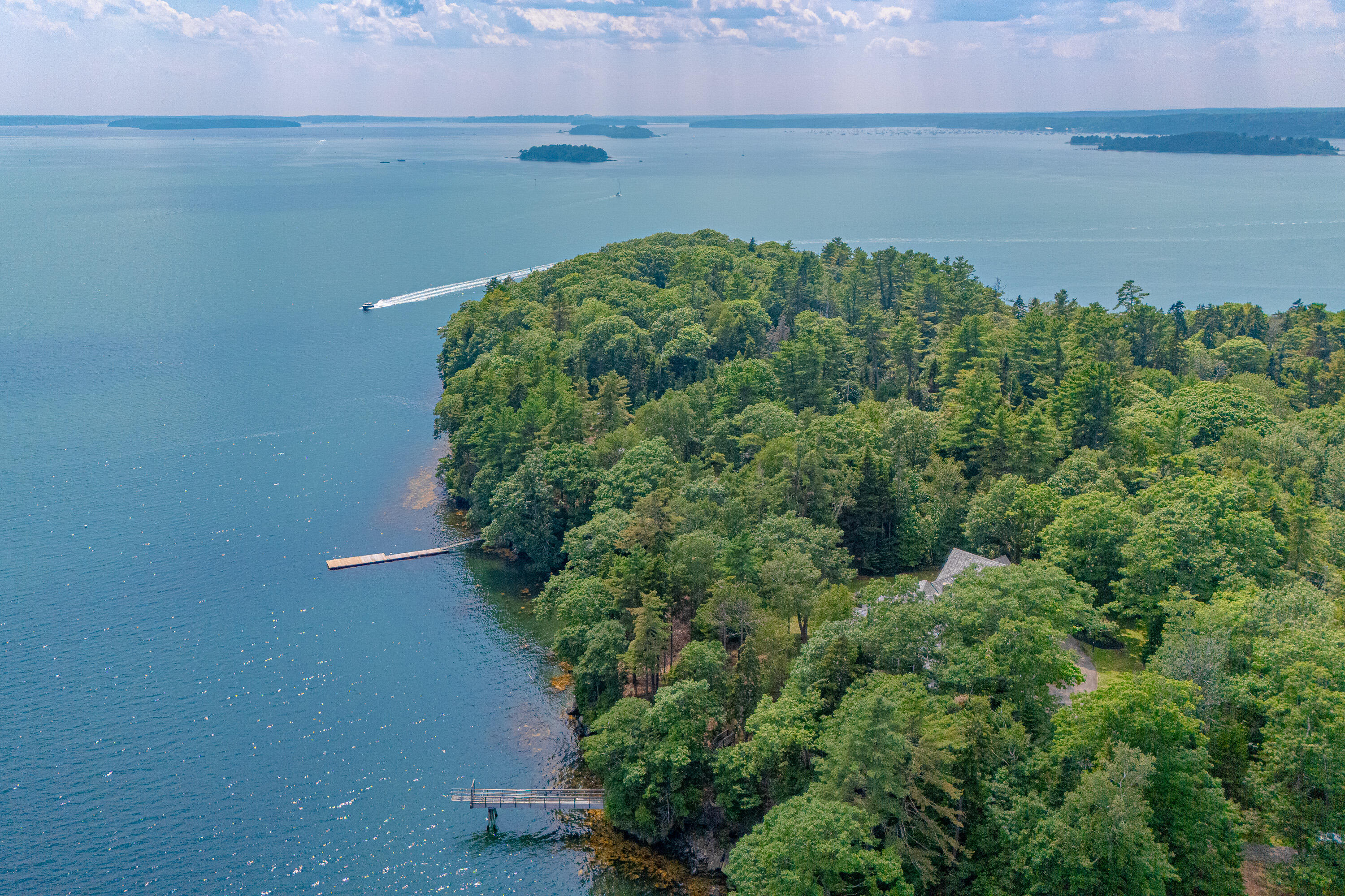 184 Spruce Point Road Yarmouth, ME 04096 - Photo 2 of 42 03_184 Spruce Point Rd_MorneauStudios_Pr