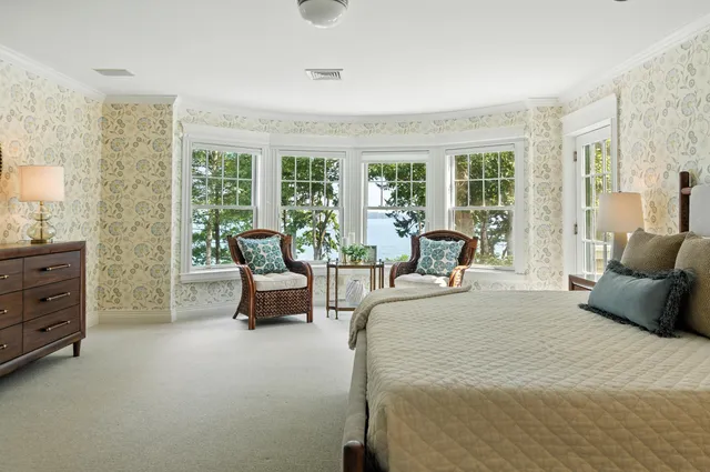 $4,500,000 | 184 Spruce Point Road, Yarmouth, ME 04096