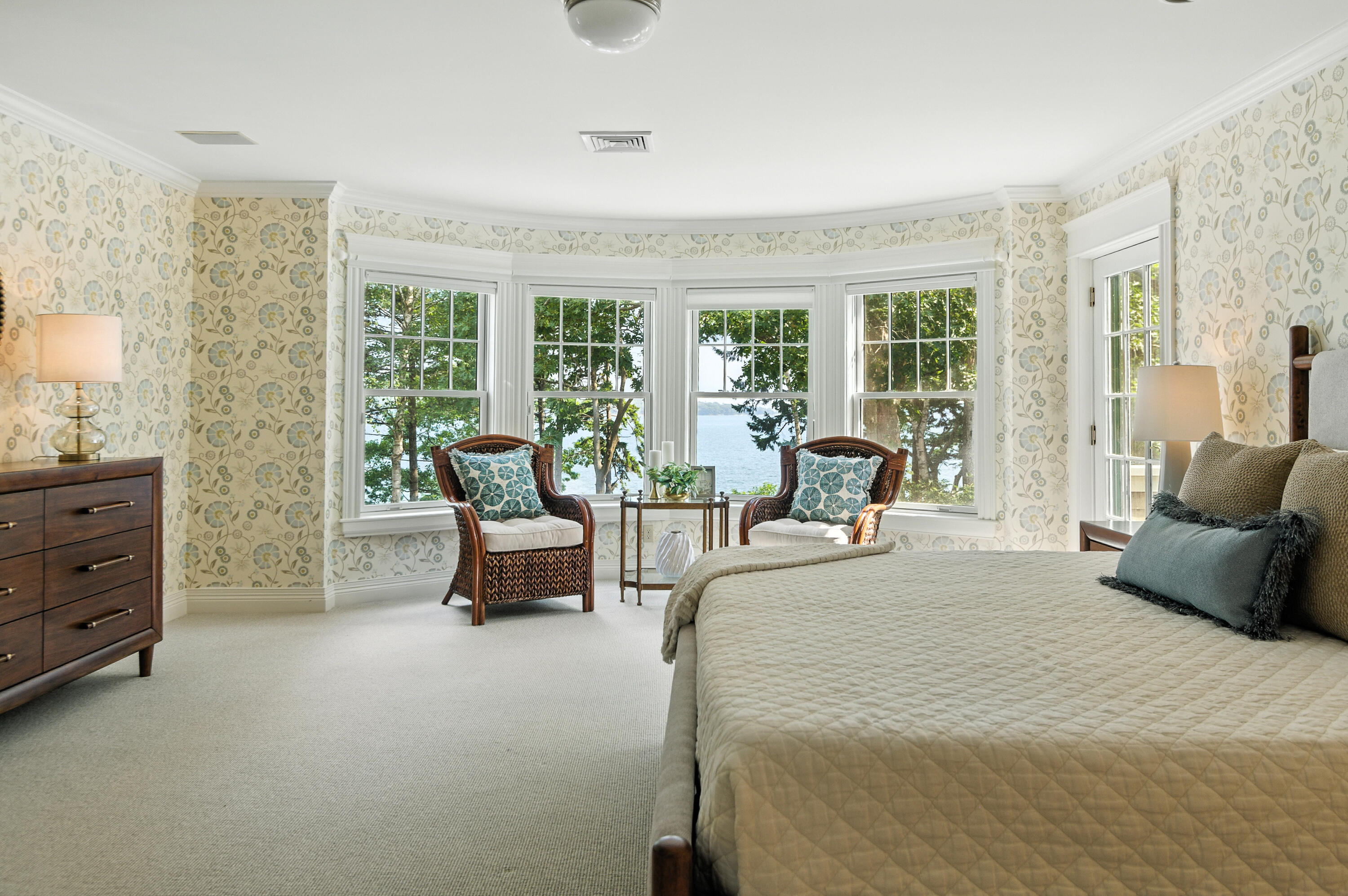 184 Spruce Point Road Yarmouth, ME 04096 - Photo 29 of 42 98_184 Spruce Point Rd_MorneauStudios_Pr