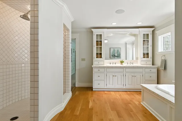 $4,500,000 | 184 Spruce Point Road, Yarmouth, ME 04096