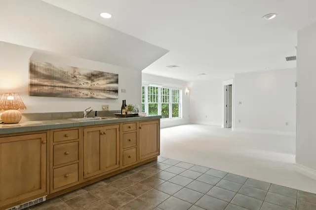 $4,500,000 | 184 Spruce Point Road, Yarmouth, ME 04096