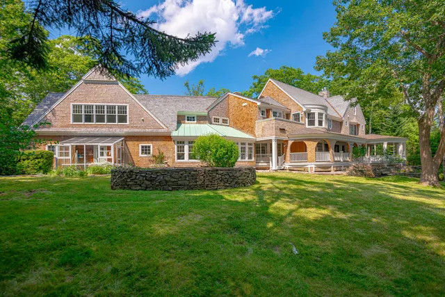 $4,500,000 | 184 Spruce Point Road, Yarmouth, ME 04096