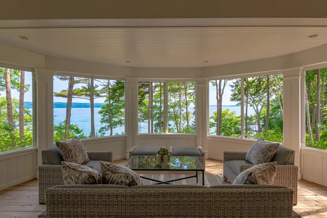 $4,500,000 | 184 Spruce Point Road, Yarmouth, ME 04096