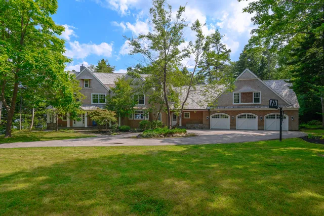 $4,500,000 | 184 Spruce Point Road, Yarmouth, ME 04096