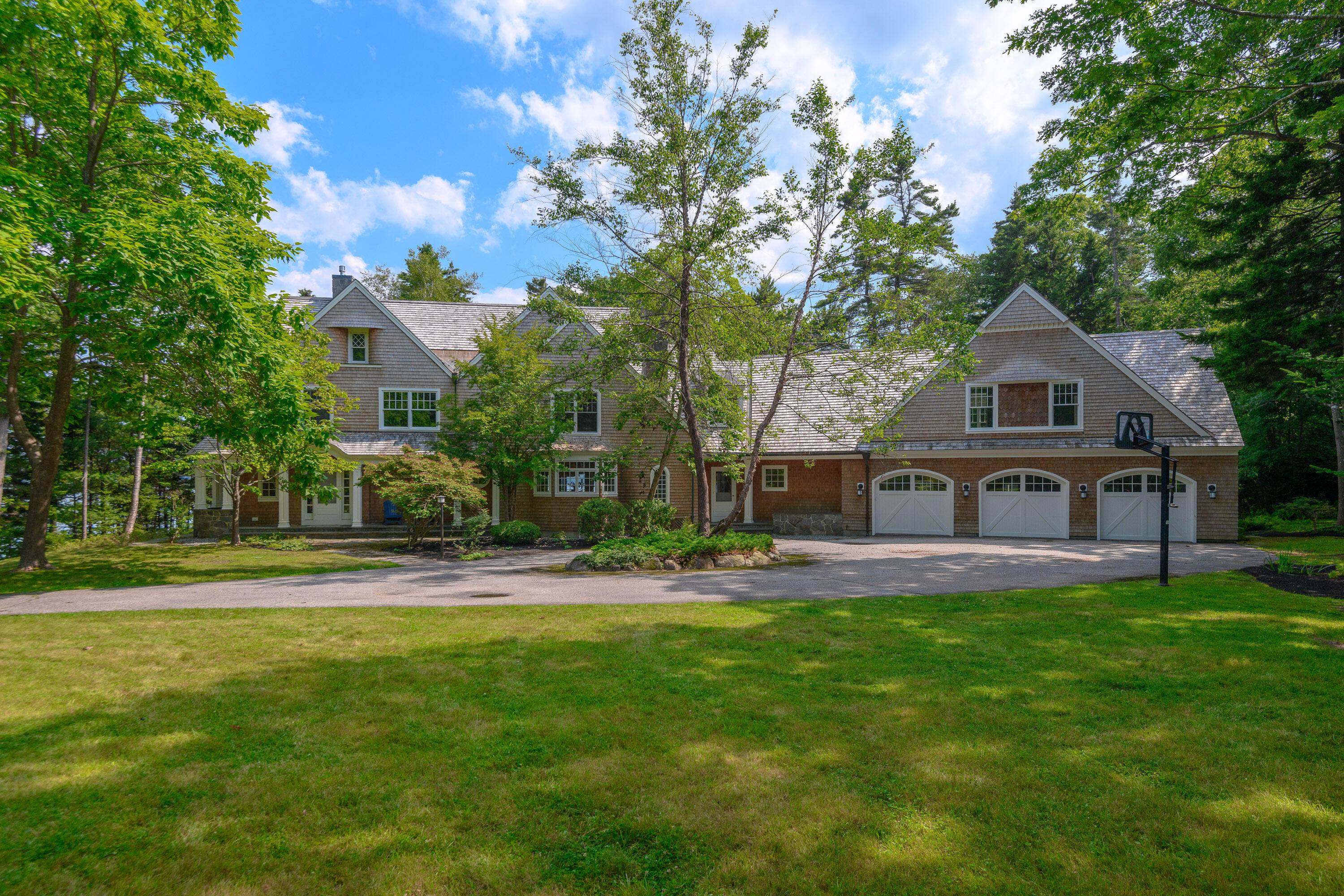 184 Spruce Point Road Yarmouth, ME 04096 - Photo 7 of 42 37_184 Spruce Point Rd_MorneauStudios_Pr