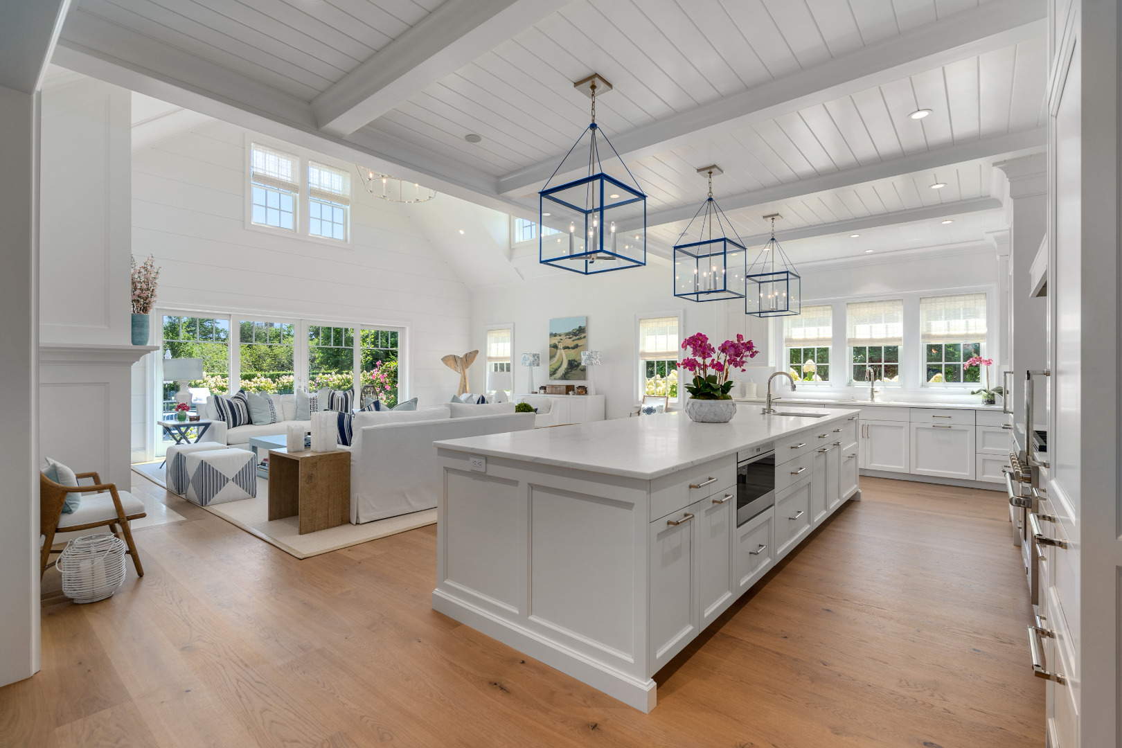 35 Burnell Street Nantucket, MA 02554 - Photo 8 of 48