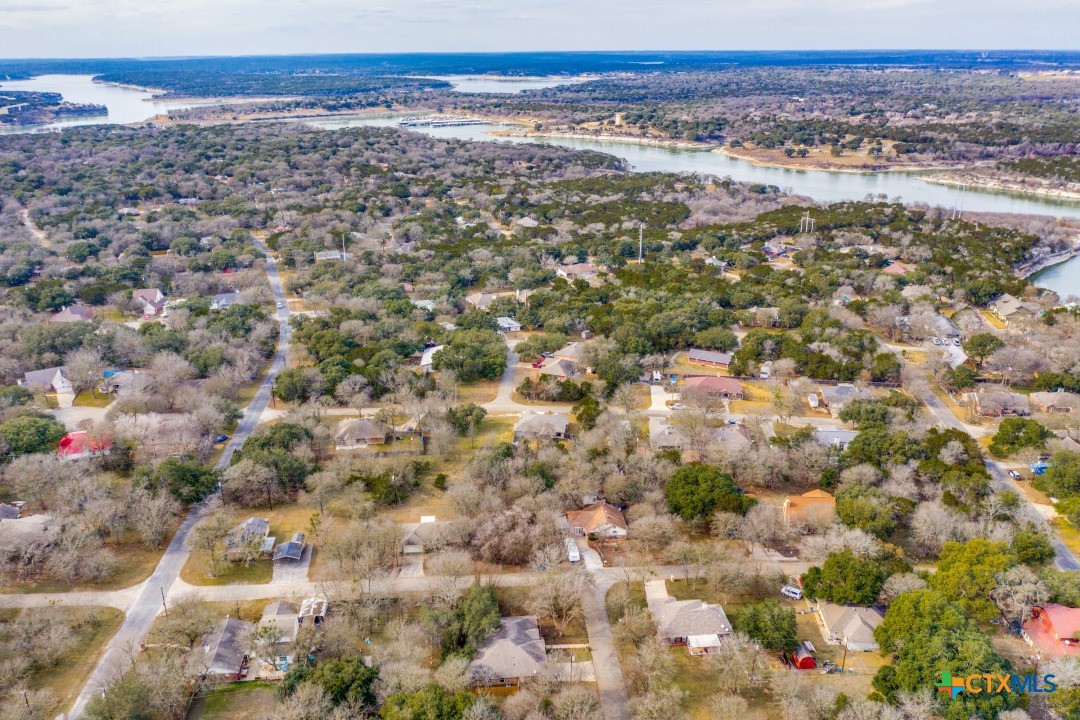 4 North Walnut Court Morgan's Point Resort, TX 76513 - Photo 4 of 9 a view of a city