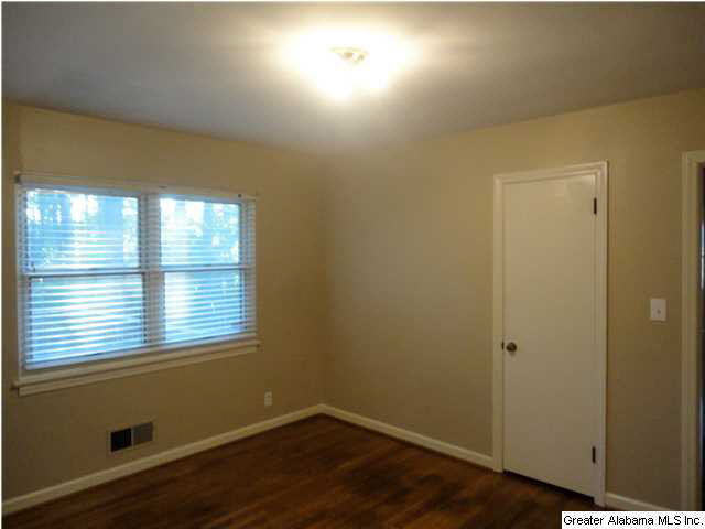 4 Bush Street Birmingham, AL 35210 - Photo 12 of 32