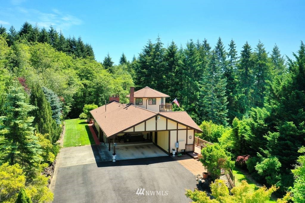 1624 King Road Winlock, WA 98596 - Photo 3 of 39 an aerial view of a house