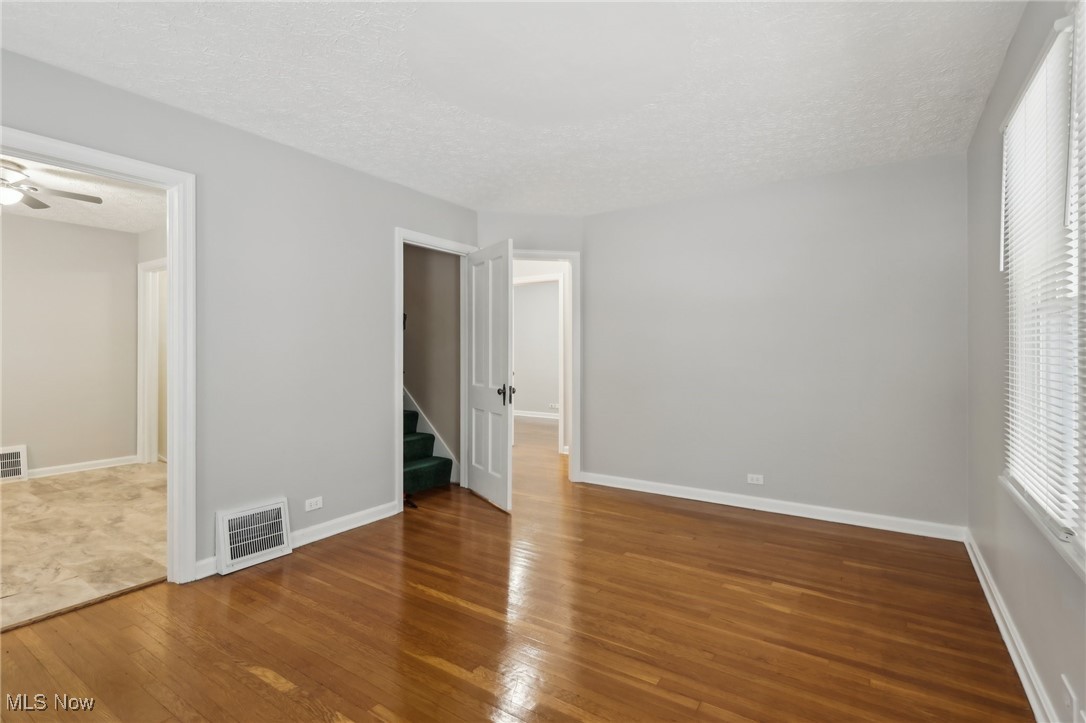3221 9th Street Northwest Canton, OH 44708 - Photo 4 of 27 Gallery Image 4