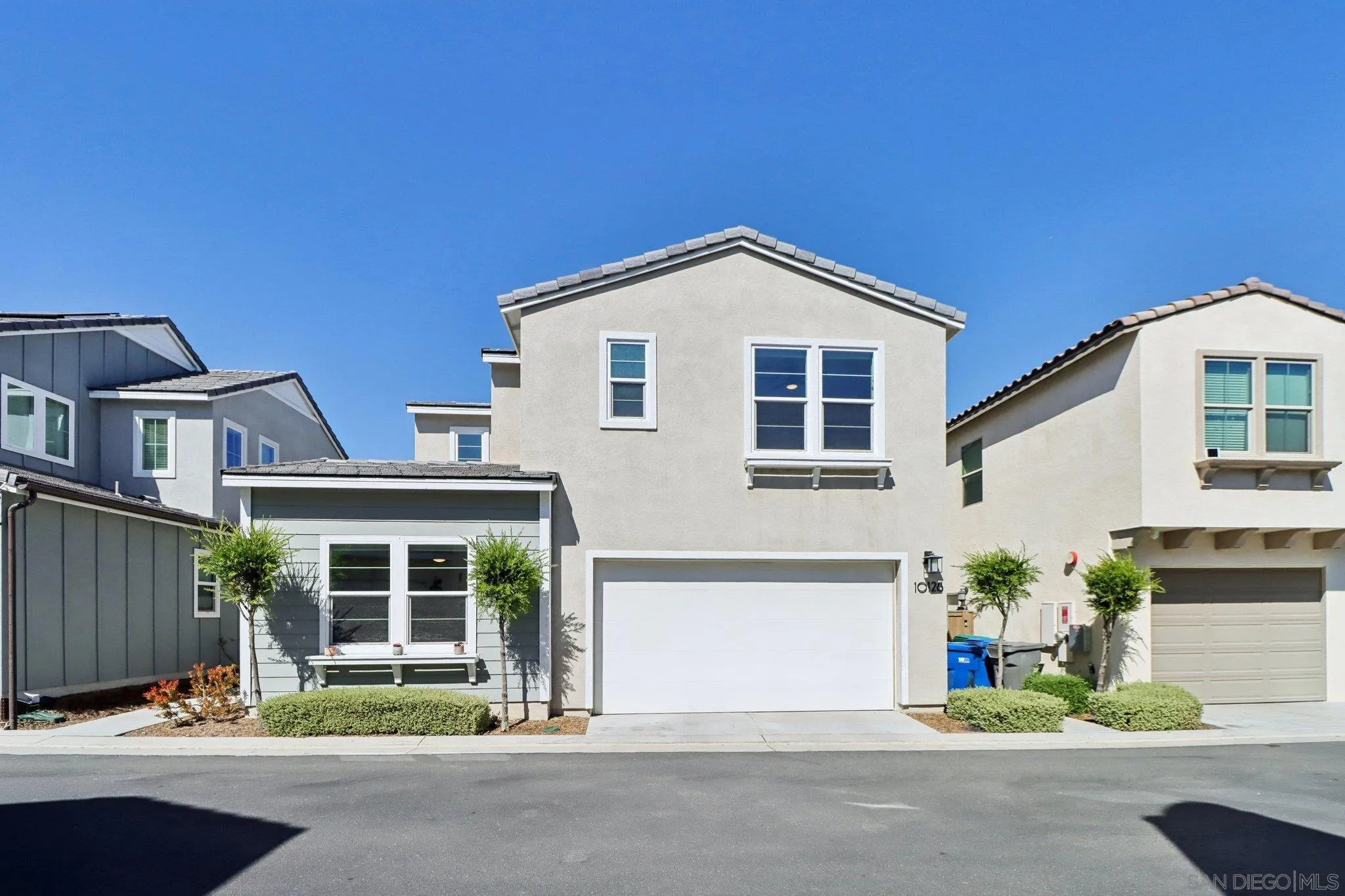 10128 Hercules Way Spring Valley, CA 91977 - Photo 1 of 60