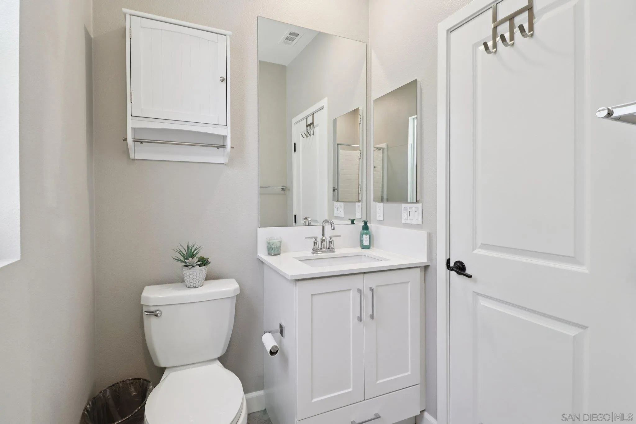 10128 Hercules Way Spring Valley, CA 91977 - Photo 20 of 60