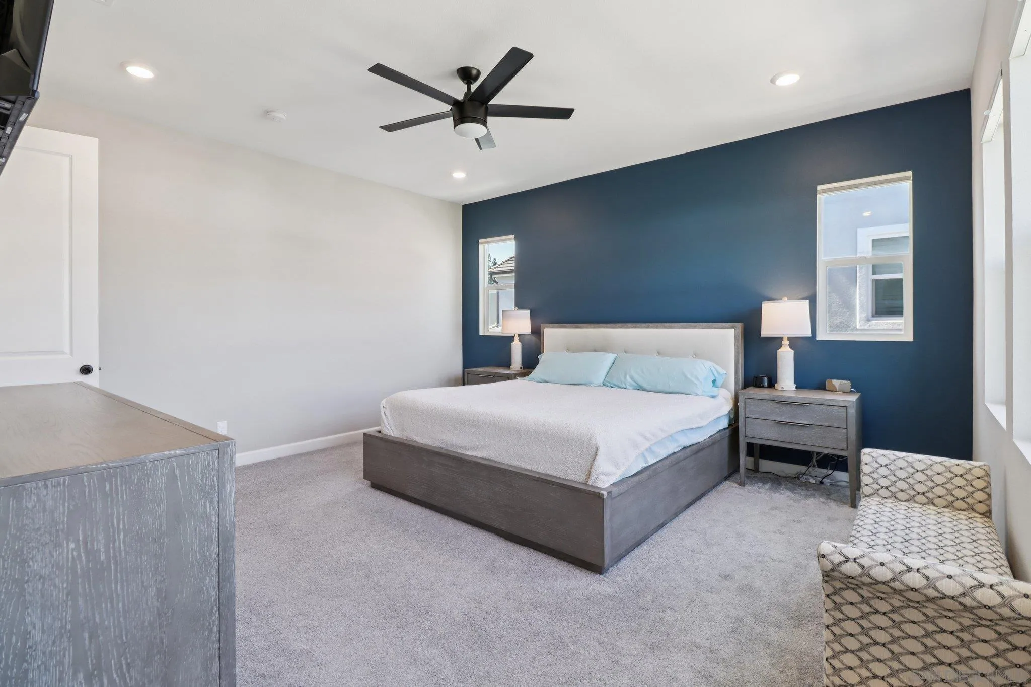 10128 Hercules Way Spring Valley, CA 91977 - Photo 23 of 60