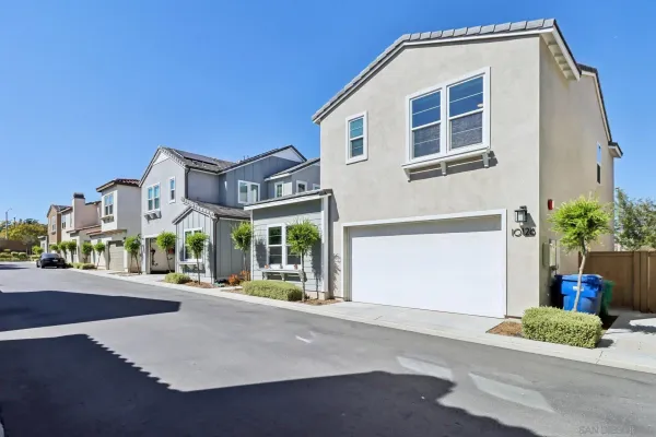 $899,000 | 10128 Hercules Way, Spring Valley, CA 91977
