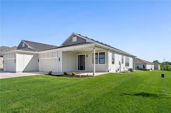 $430,000 | 4913 146th Street, Basehor, KS 66007