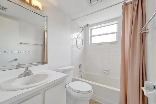 $255,000 | 9520 Seagrape Drive, Unit 306, Davie, FL 33324