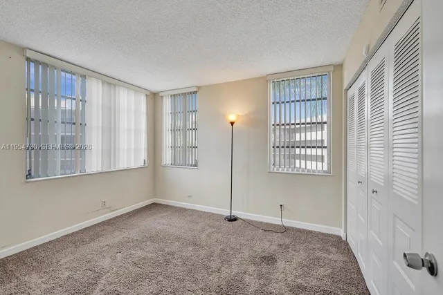 $255,000 | 9520 Seagrape Drive, Unit 306, Davie, FL 33324