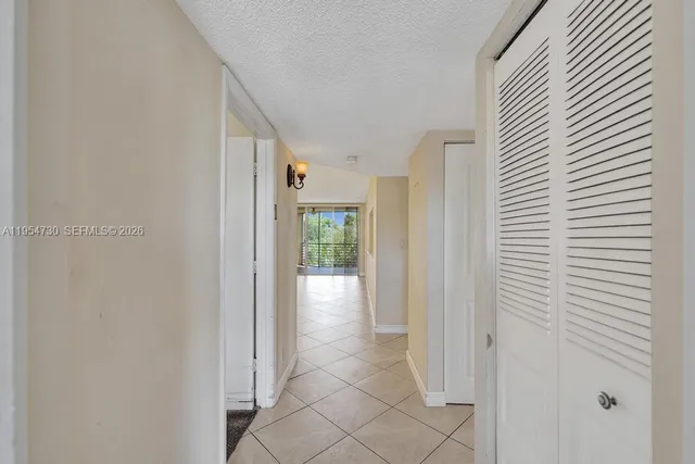 $255,000 | 9520 Seagrape Drive, Unit 306, Davie, FL 33324