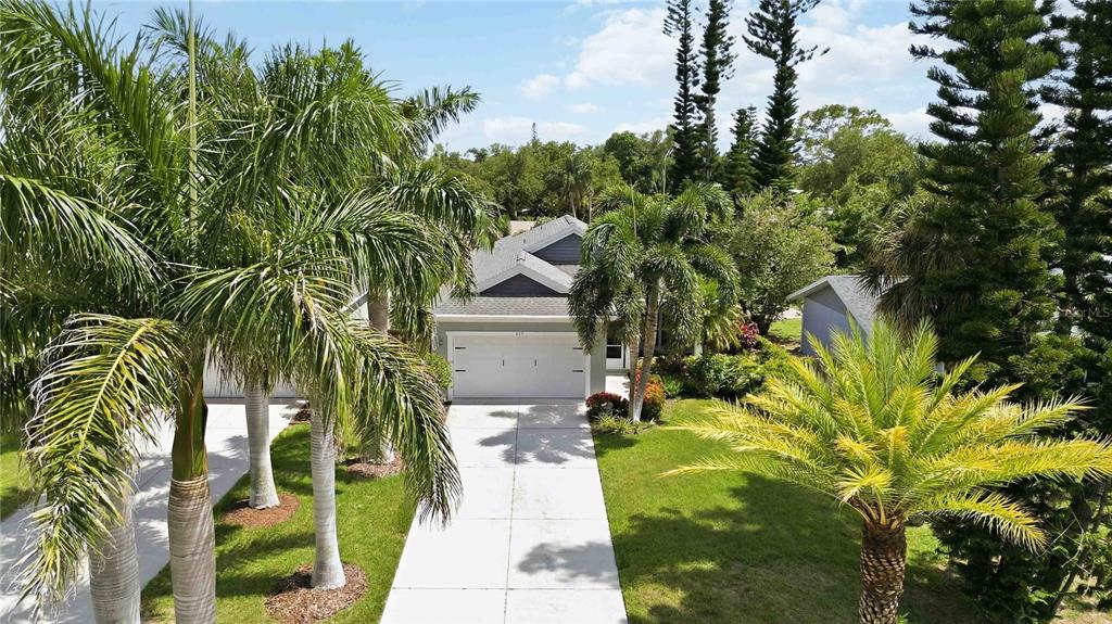 309 Pavonia Road Nokomis, FL 34275 - Photo 2 of 56